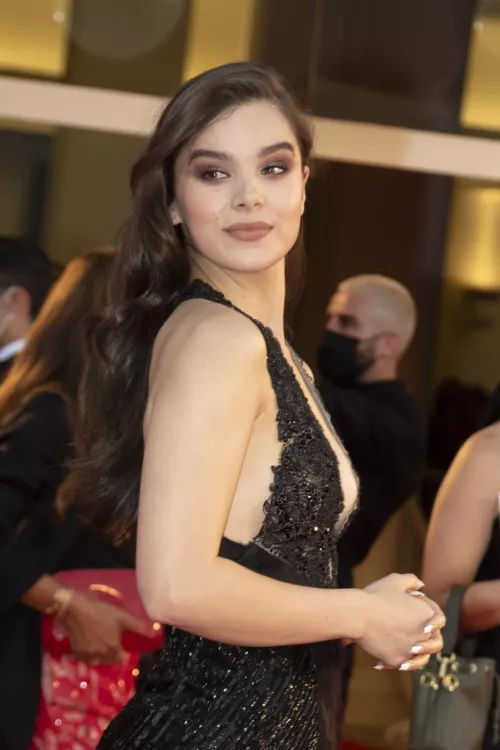 Hailee Steinfeld