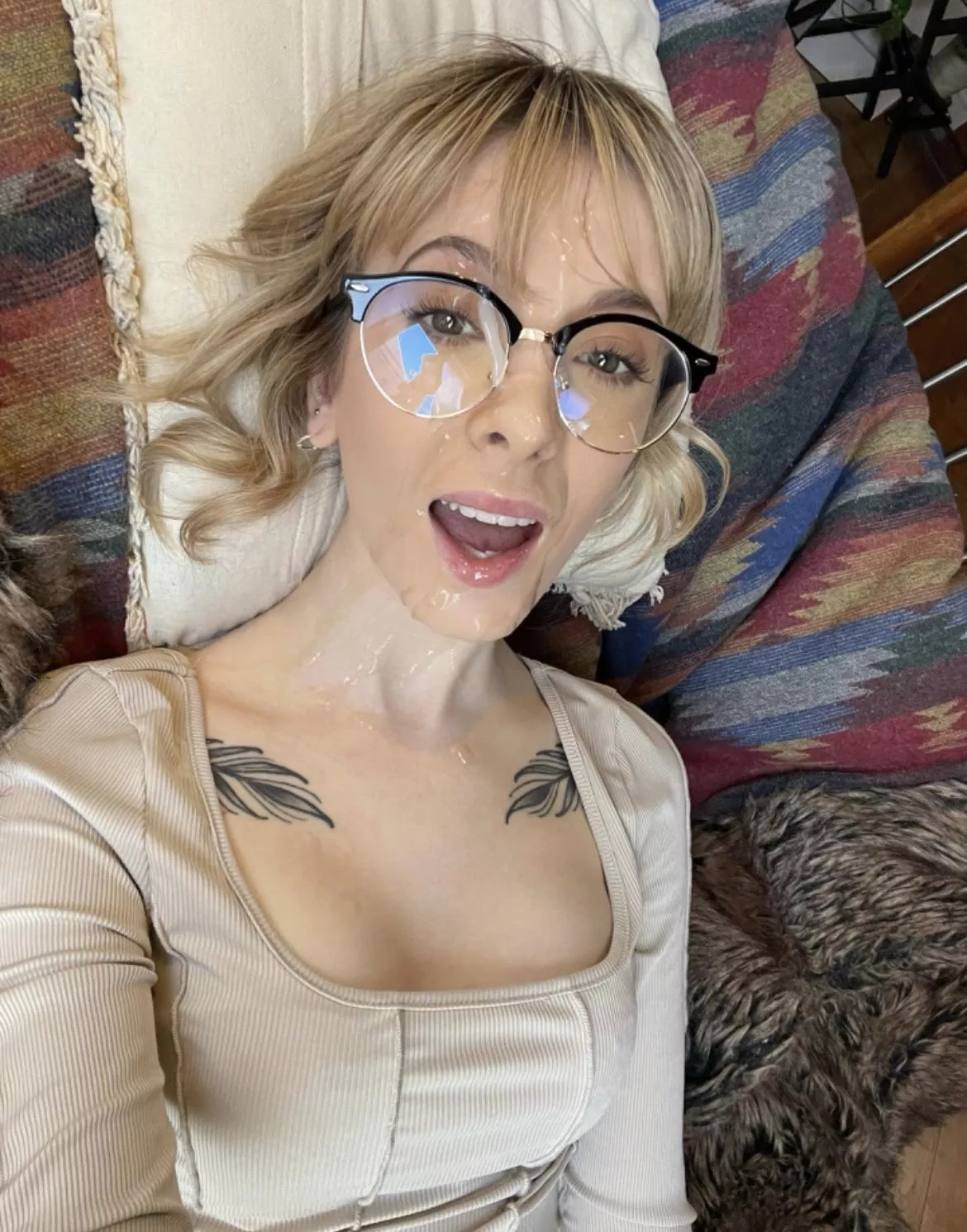 Happy facial Friday! 🥳