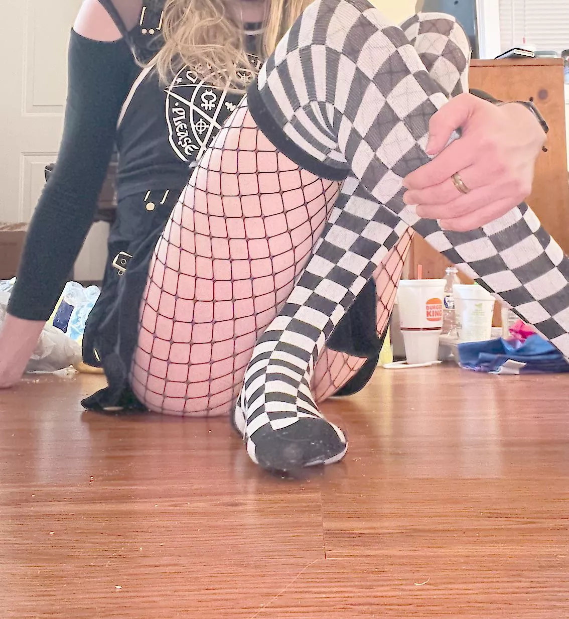 happy femboy friday :)