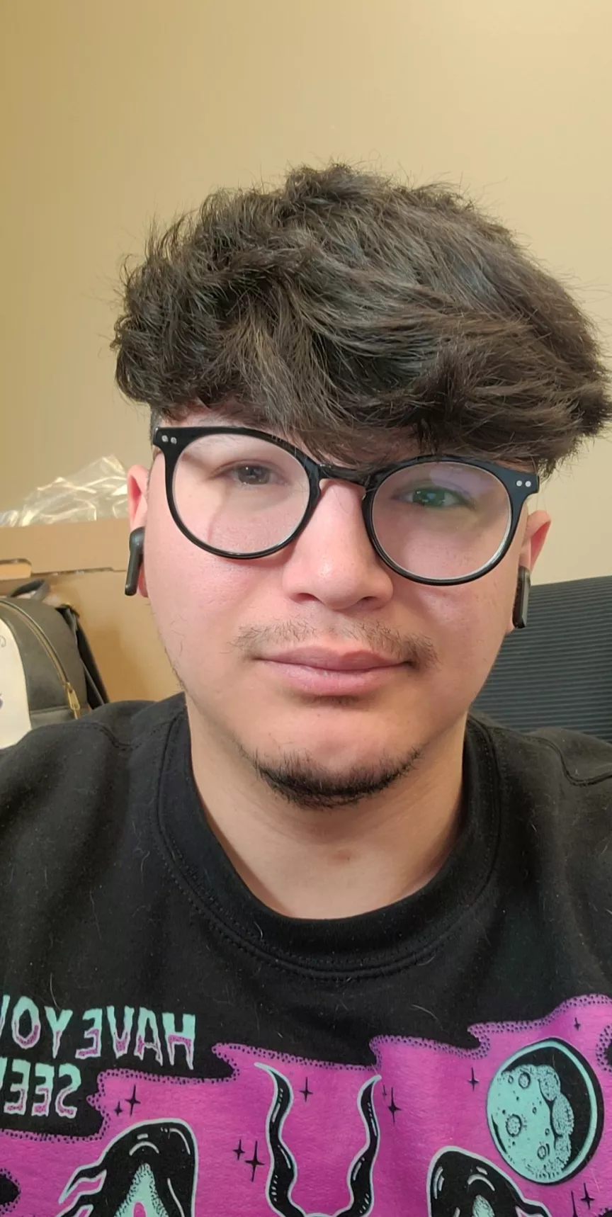 happy Friday yall!! what you guys gonna play this weekend? 🧡