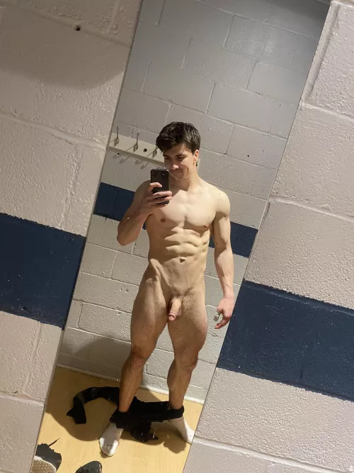 Happy Mother Day to all the beautiful MILFs out there 😌