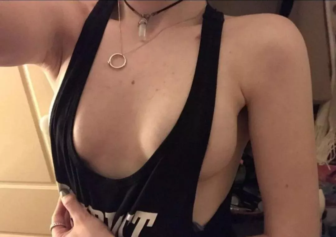 happy titty Tuesday 19F [F]