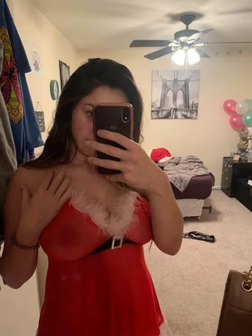 have a fantasy to show your gf/wife off? Get turned on when you see someone checking her out? Would love for you to strip her down for me. Very private and discreet.