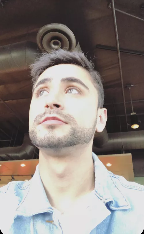 Have a good weekend everyone! 🥂🍾🍻