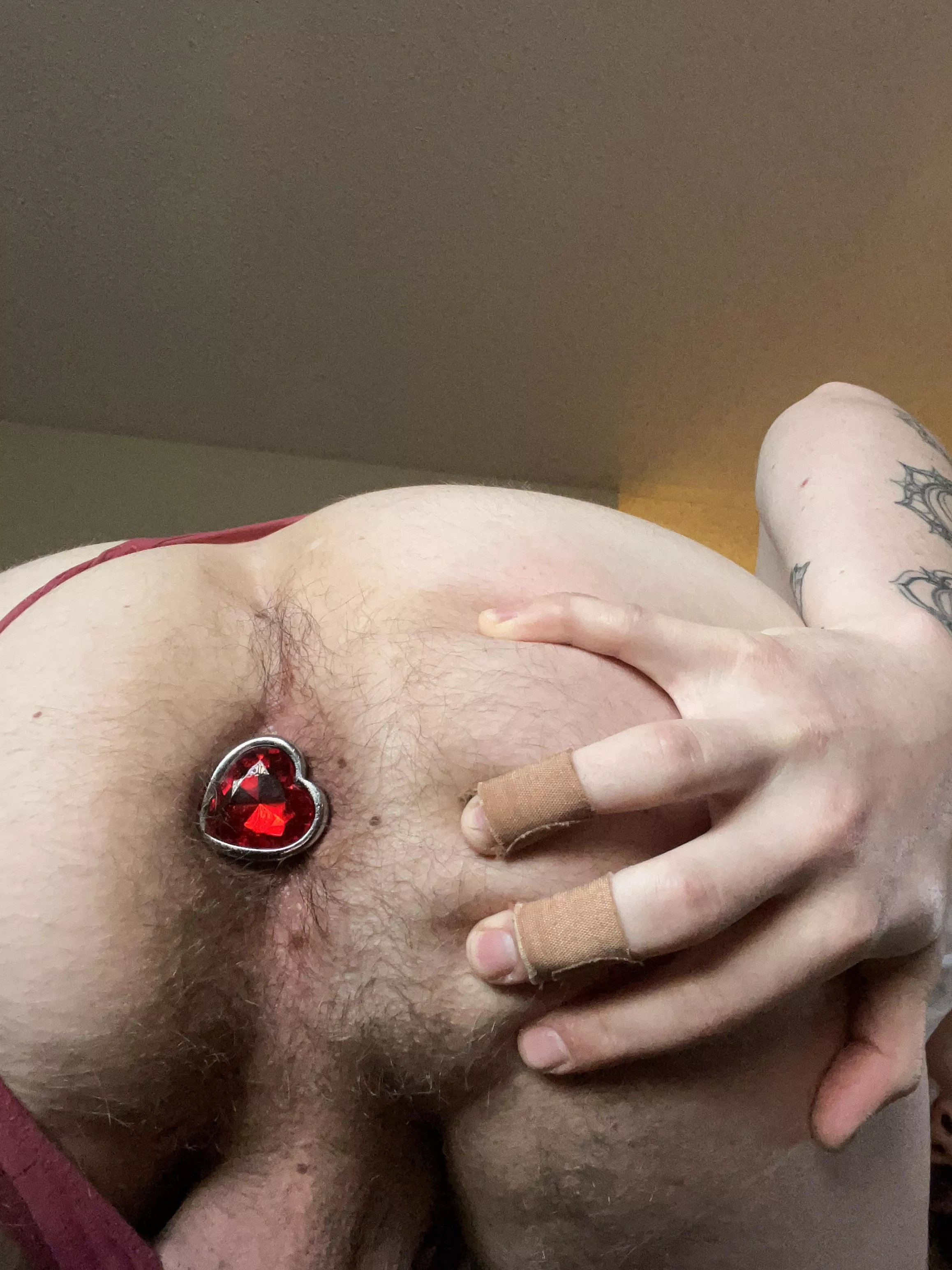 Haven’t shaved in a bit, but are BoiPlugs allowed?