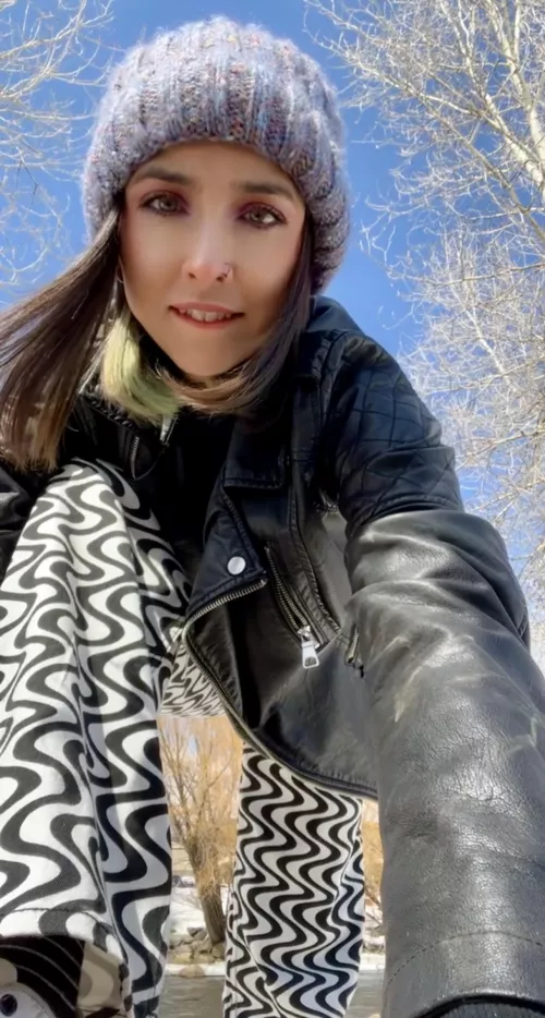 Hello [f]riends🖤🧿