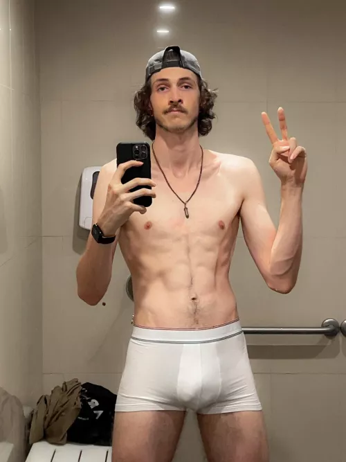 Hello, I’m new here, what do we think?