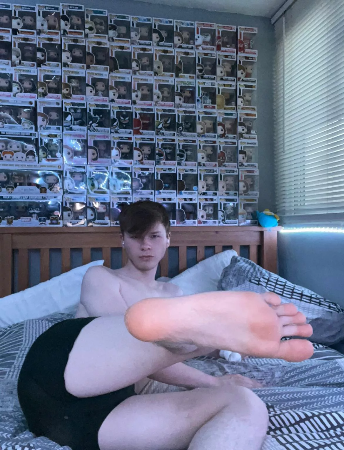 ��??heres my slze 14 foot to cheer you up before the new week