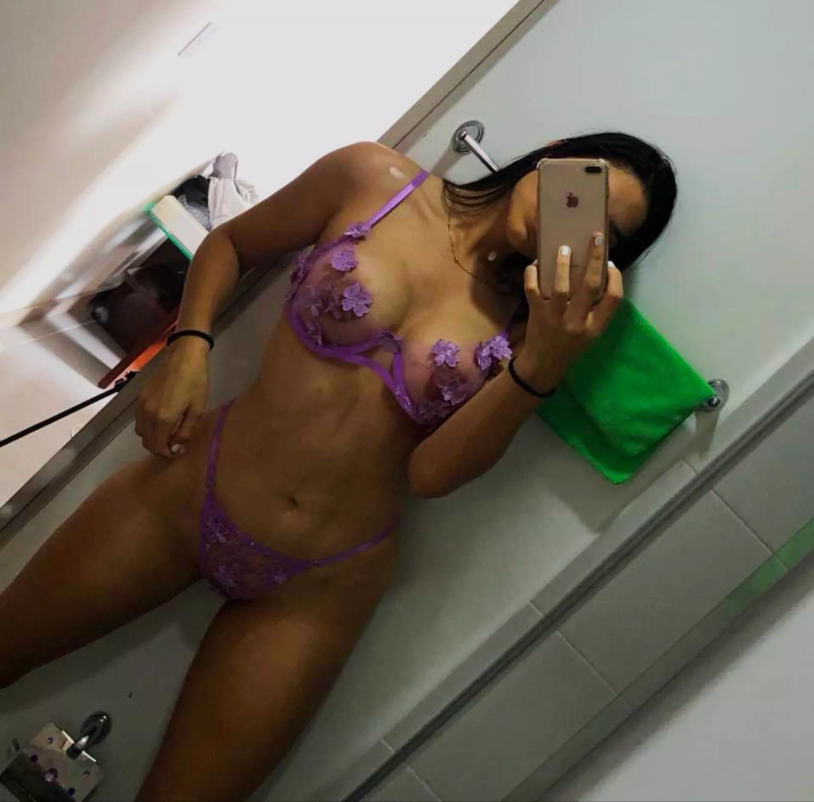 🥰 Hey Guys, Its me Fnessa!🥵 Always Horny and looking for fun 💞 Message me🔥