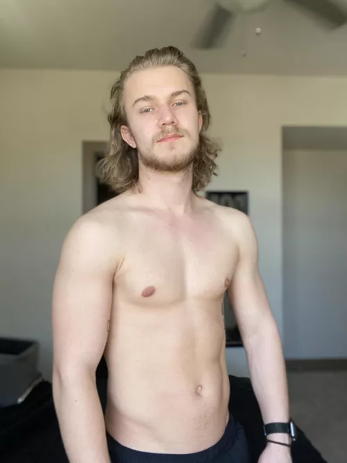 Heyo! I used to be apart of this community a few years ago but fell out of the whole reddit thing! Looking to get back into it haha!