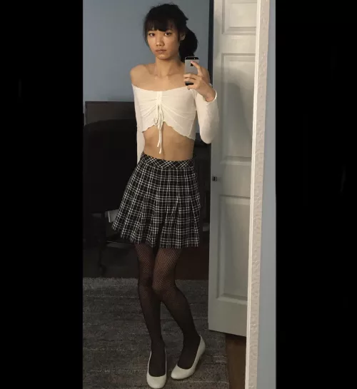 Heyy! Aside from the fact I’m too tall to pull this off 😭 😭 how do I look?