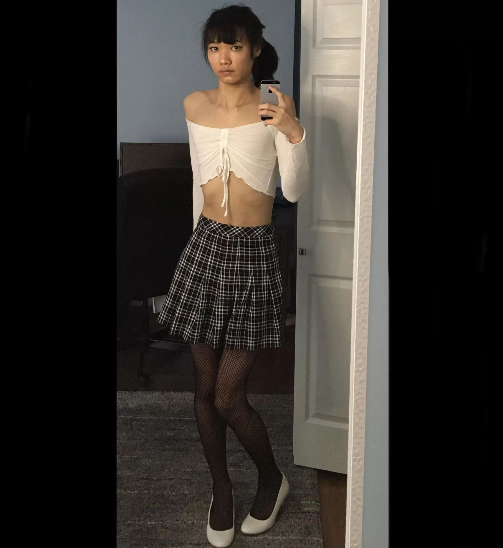 Heyy! Aside from the fact I’m too tall to pull this off 😭 😭 how do I look?