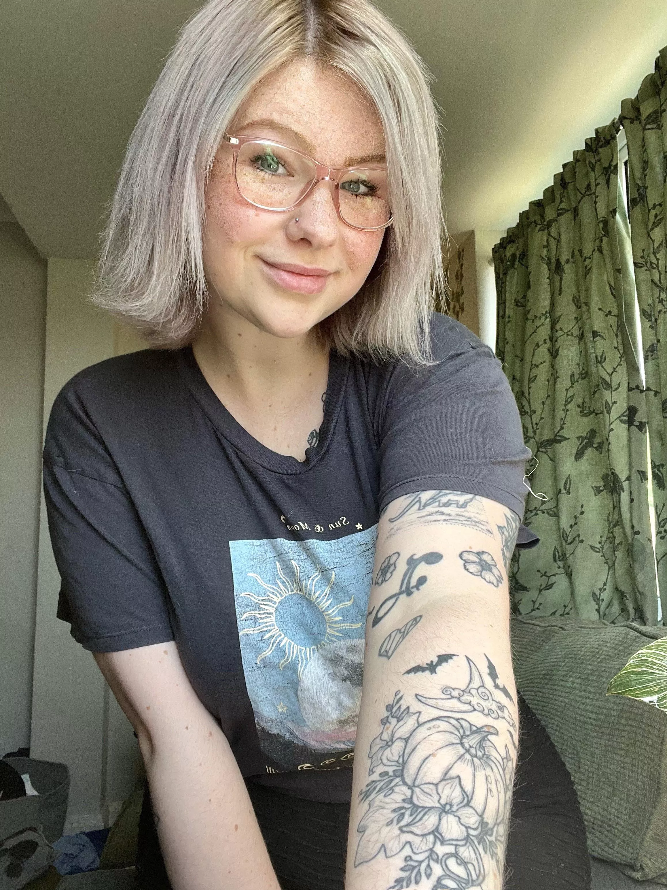 Hi! My freckles go crazy in the summer!