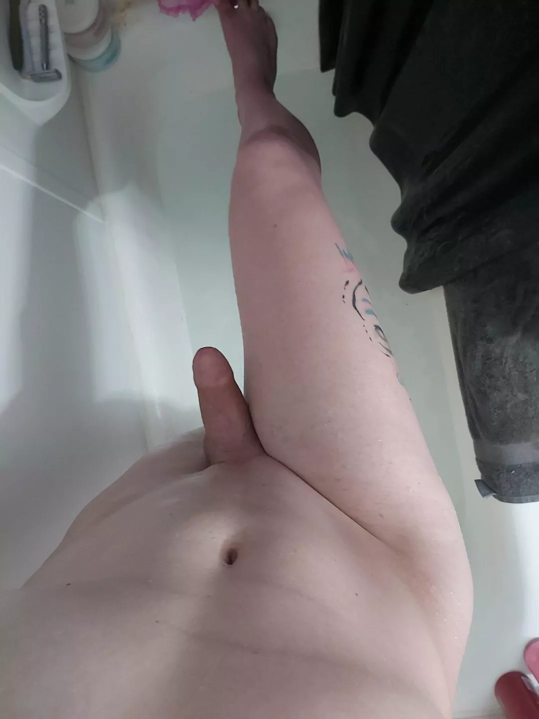 hi. new to this🥺🥺🥺 she/her