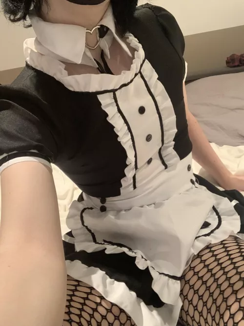 Hi there, I really love that mais outfit.