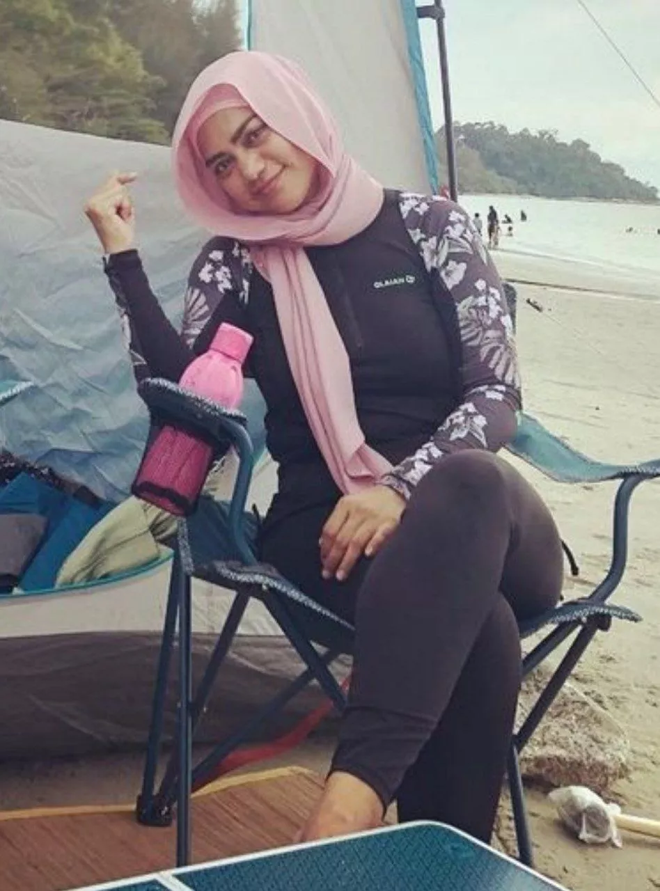 Hijab sis in law... text your thoughts Hijab sis in law... text your thoughts