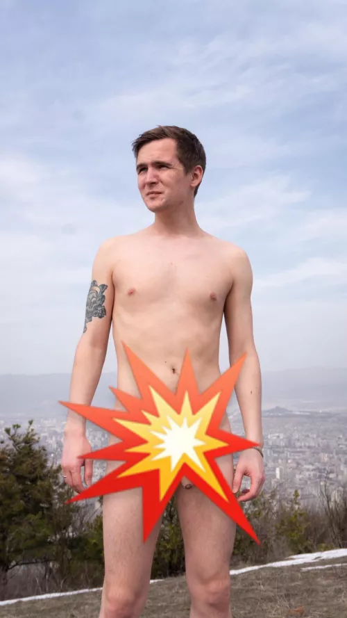 Hiking was fun😁. Do you like to be naked on the street?🥰