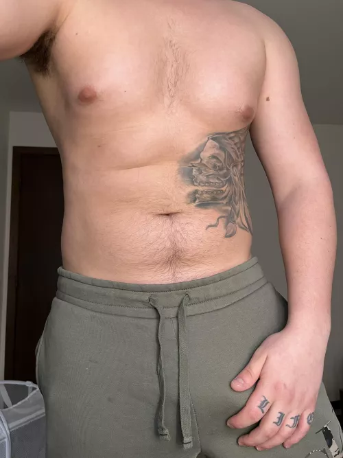 Hmu to see more 😉