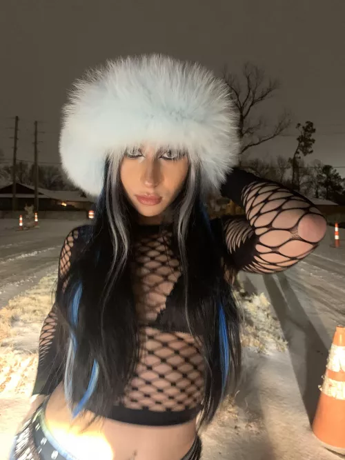 Hoes never get cold