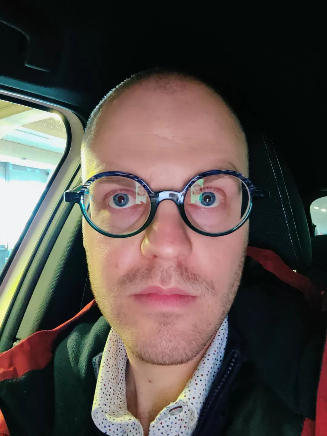 Hoi! 30 year old guy from Antwerp (Belgium) up for nice (IRL?) chats ☺️