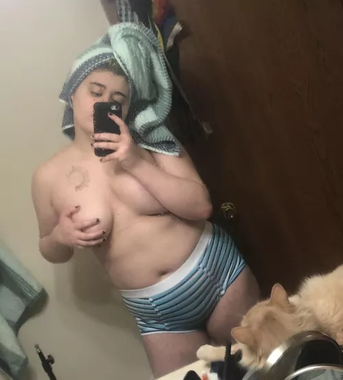 honestly not doing well but hope I can brighten sometime else's day ✨