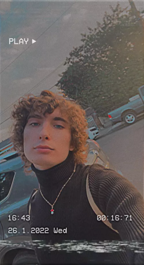 Hope everyone is well 🤠 anyone wanna play some games today? Or even just chat lmk I’m having a chillax day off 🥰