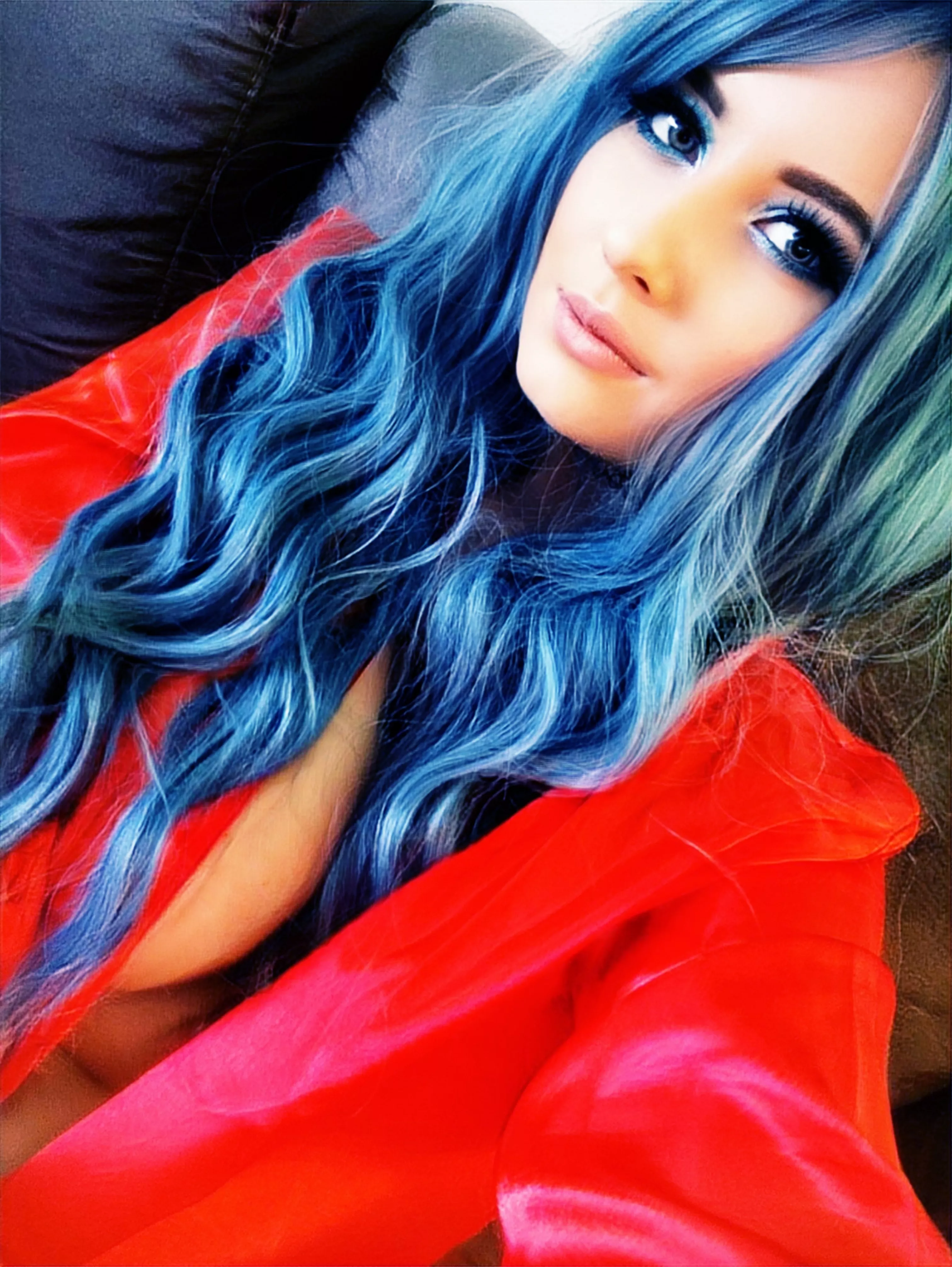 Hope u having a great day ! ❤️💙❤️