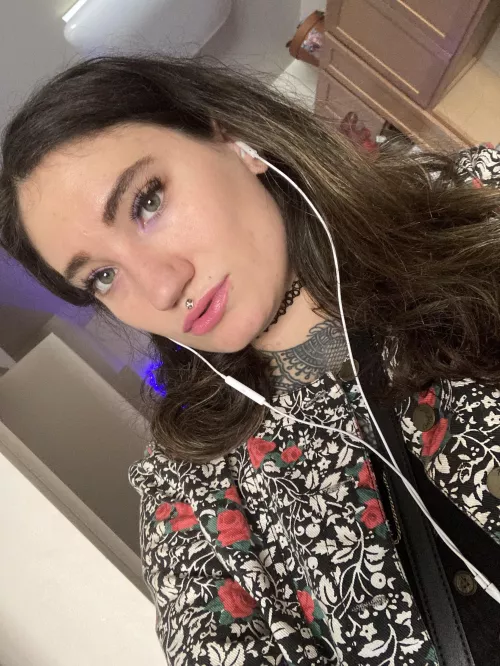 Hope yโall are having a good day :)