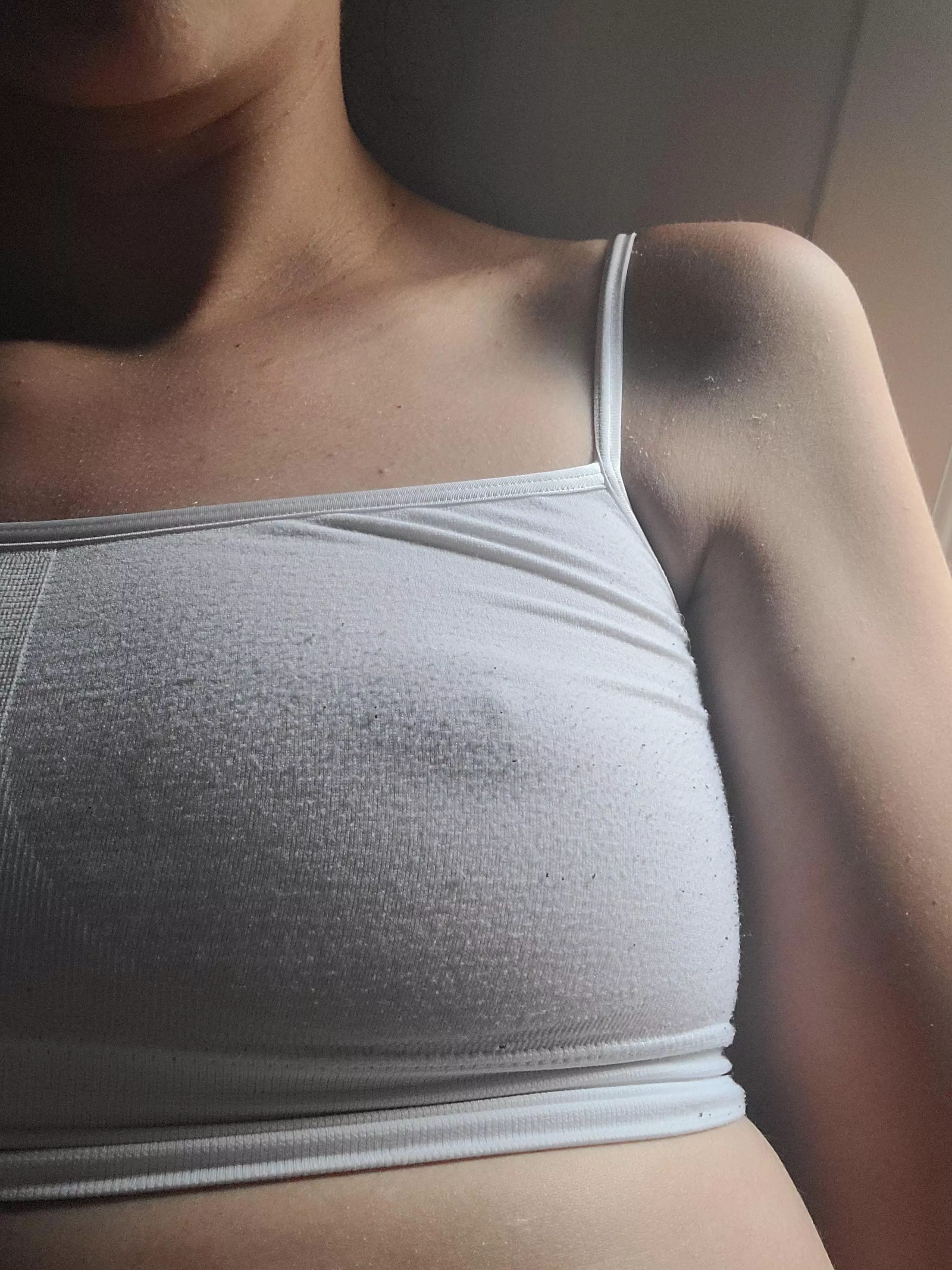 hopefully someone likes my small boobs 🙈