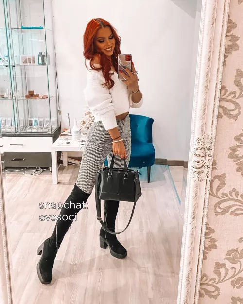 Horny and ready to play [F]19