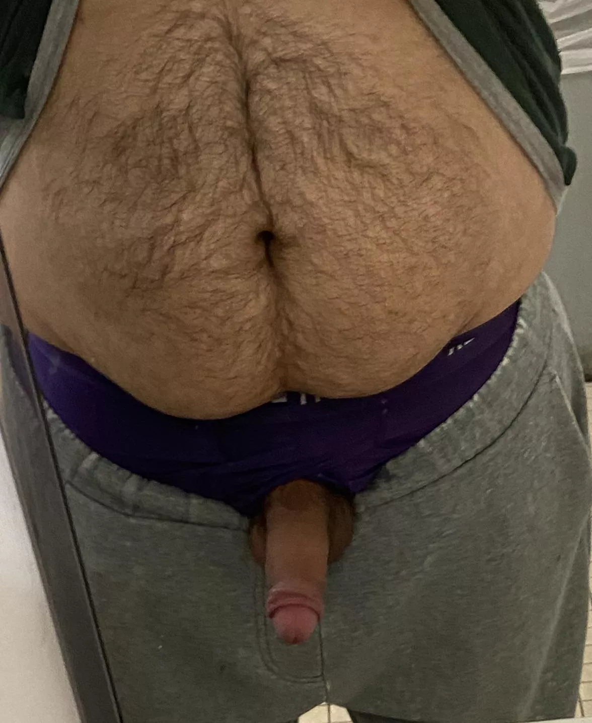 Horny at work hehe hello sexy people