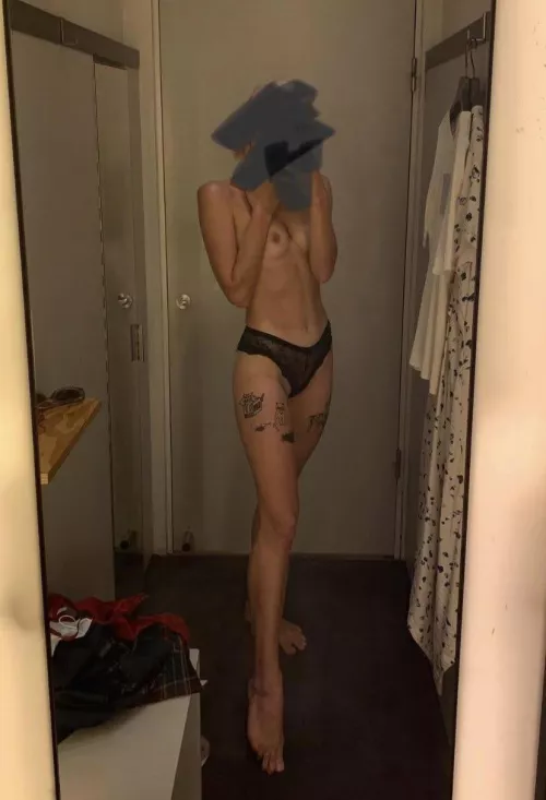 Horny in the change room 🙊