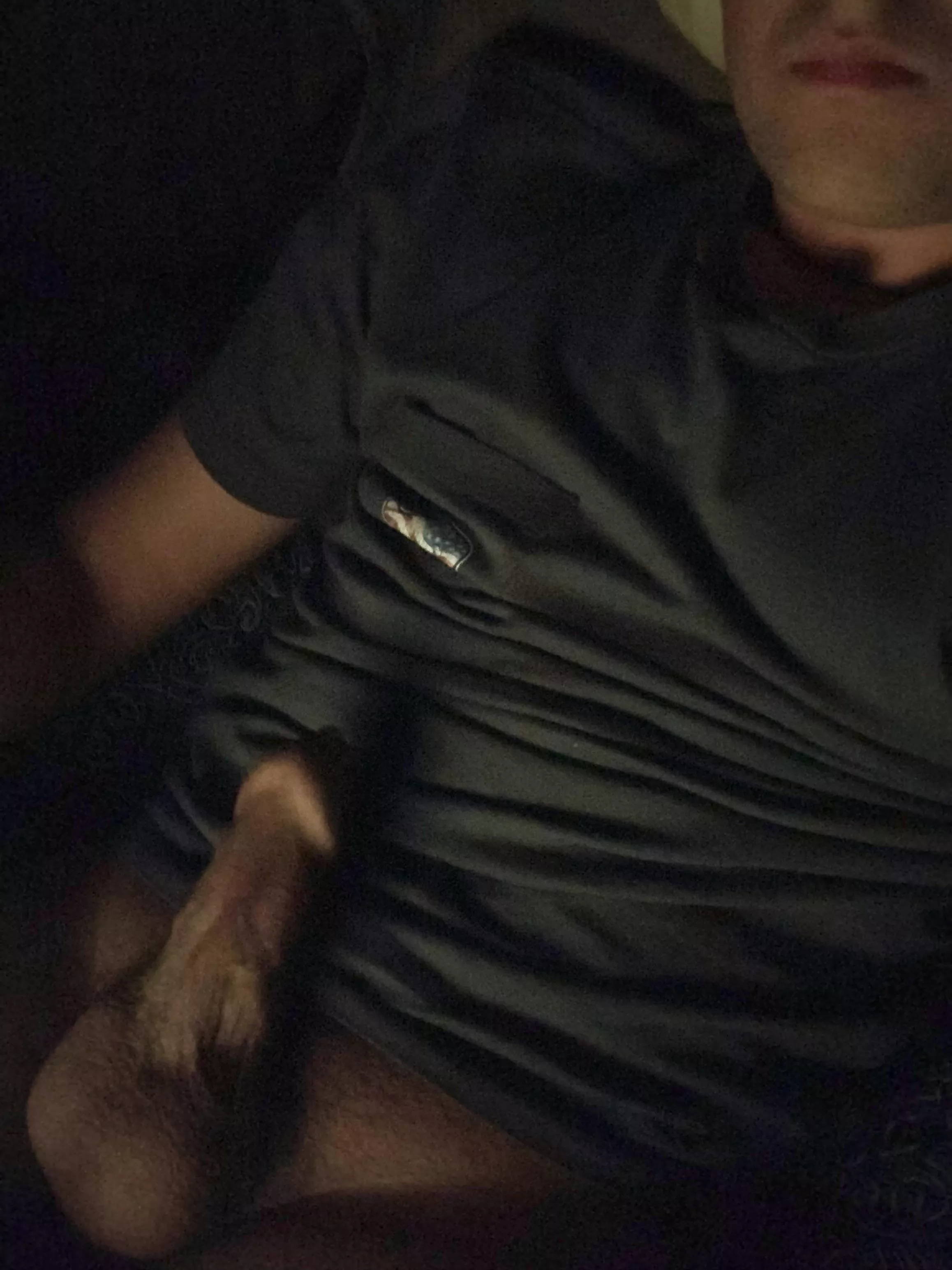 Horny teen here dm me 😩