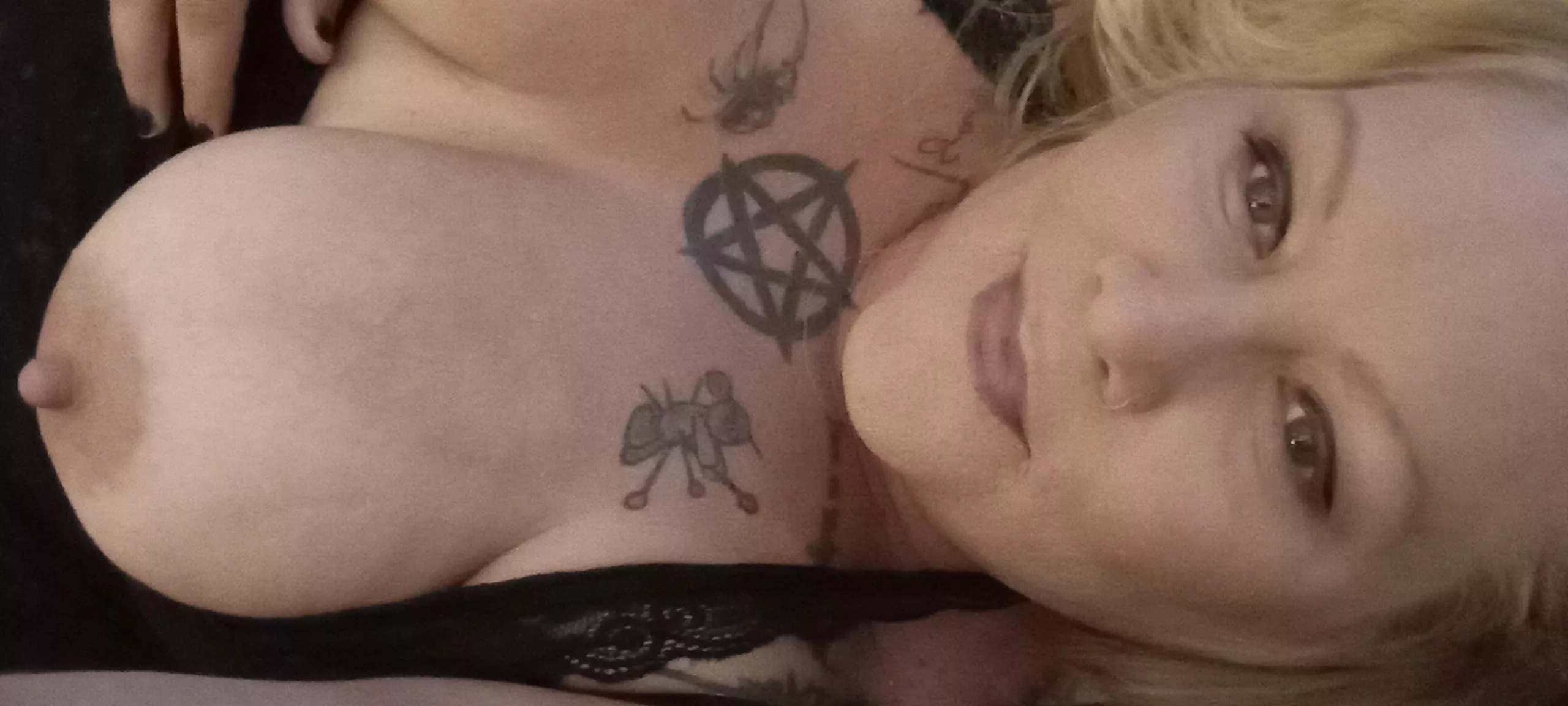 HOT MILF 🔥 WANT TO PLAY?