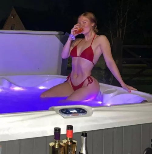Hot tub drinks 🍸🍸