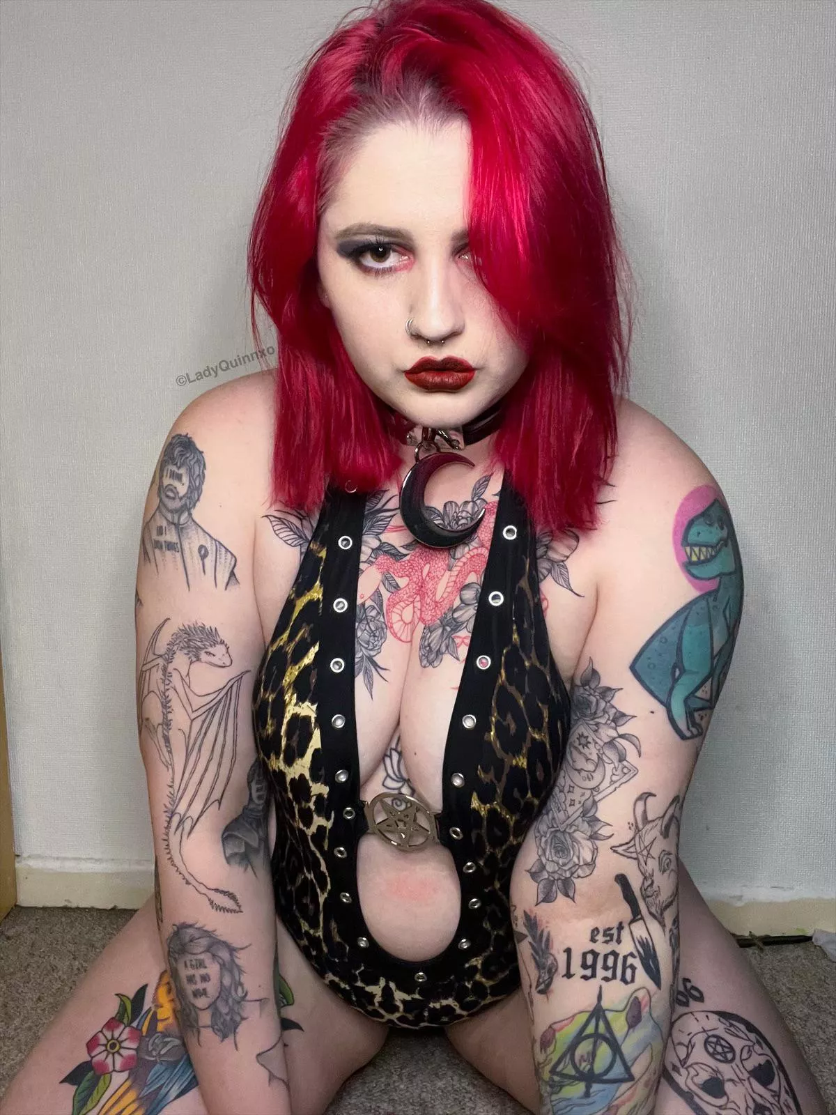 How cute is my moon choker ❤️‍🔥