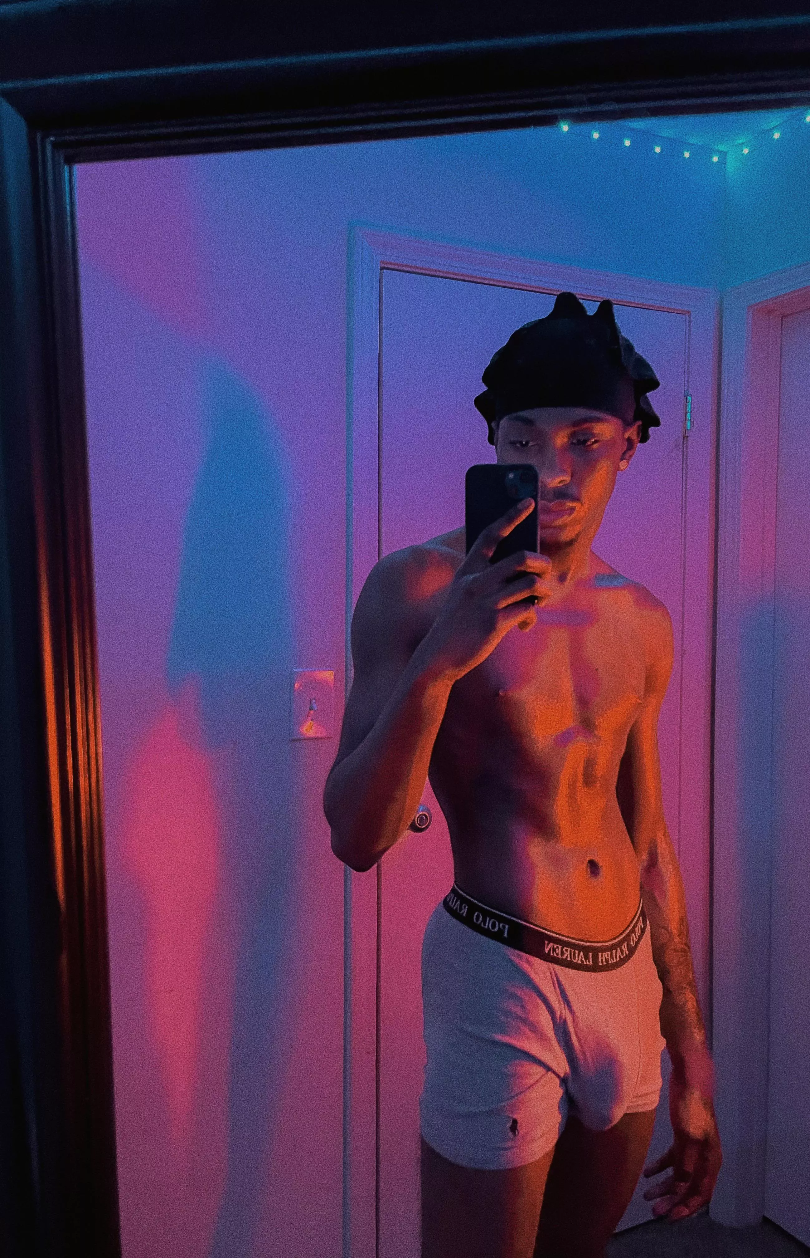 How do I look 😏👀 ?