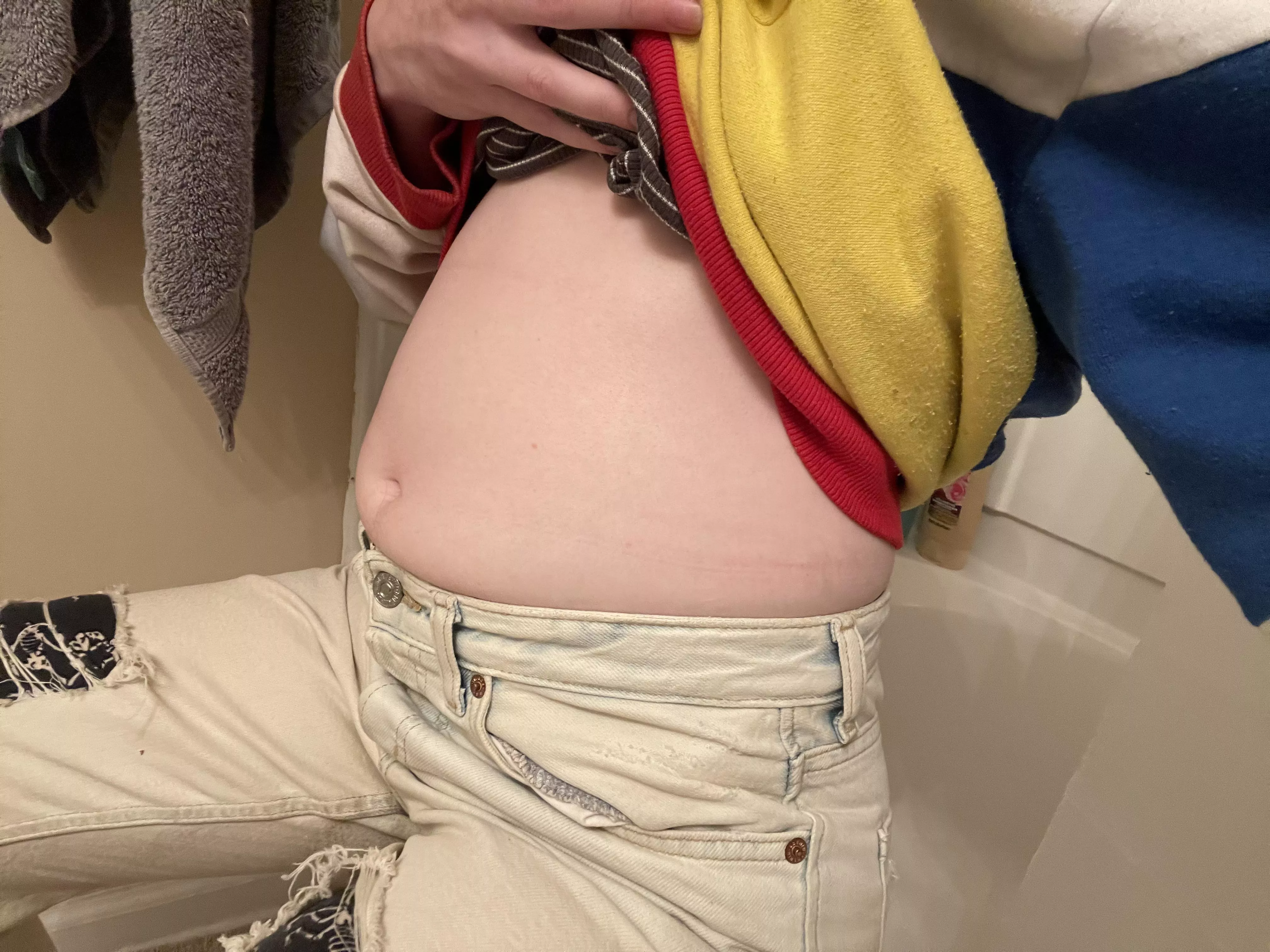 How long until I outgrow these jeans? 😳💕