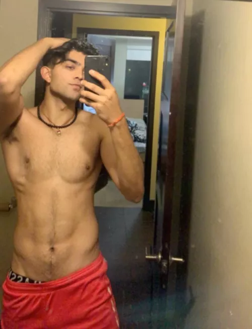 How’s my V looking?