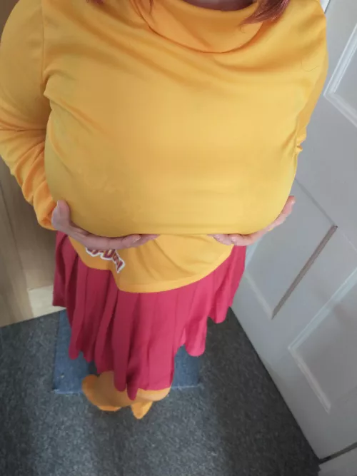 How's my Velma tribute? [OC]