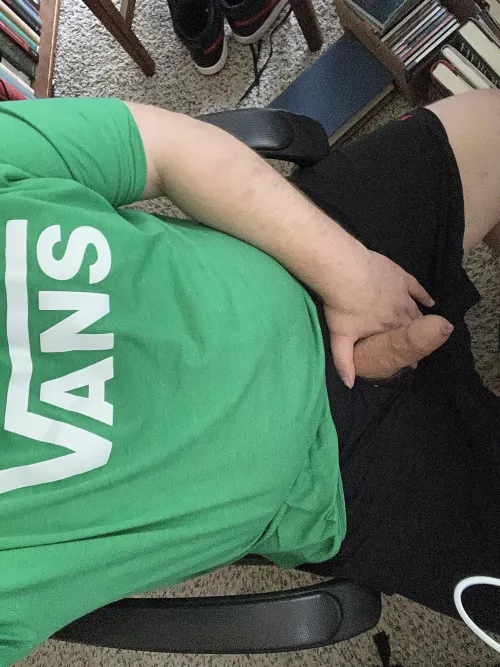 How’s the green shirt? If your answer is “what green shirt” you’re a perv and I like you!