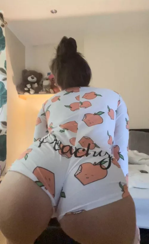 How’s this 🍑🇬🇧😜