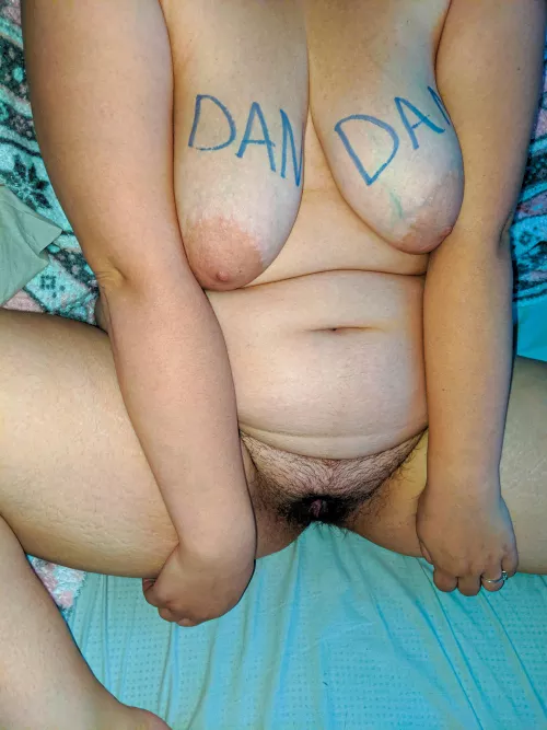 Hubby doesn’t believe that people have a thing for mombods