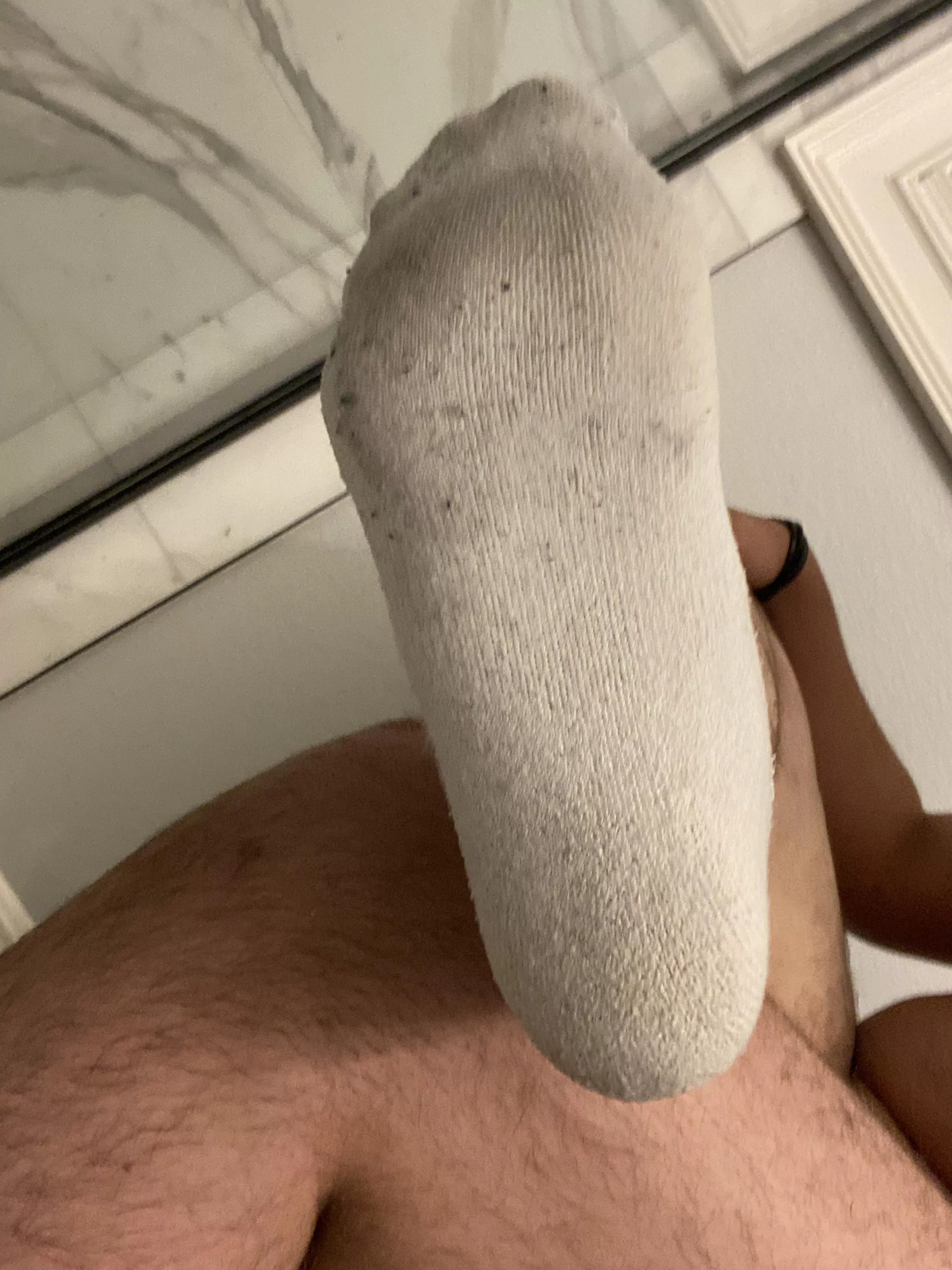 I bet you wanna burry yourself in those size 13 toes