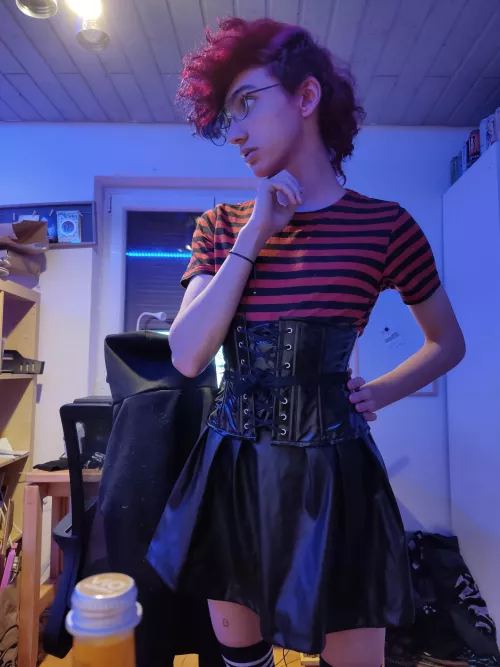 I can hardly breathe in that corset haha. But it is SO WORTH IT!!