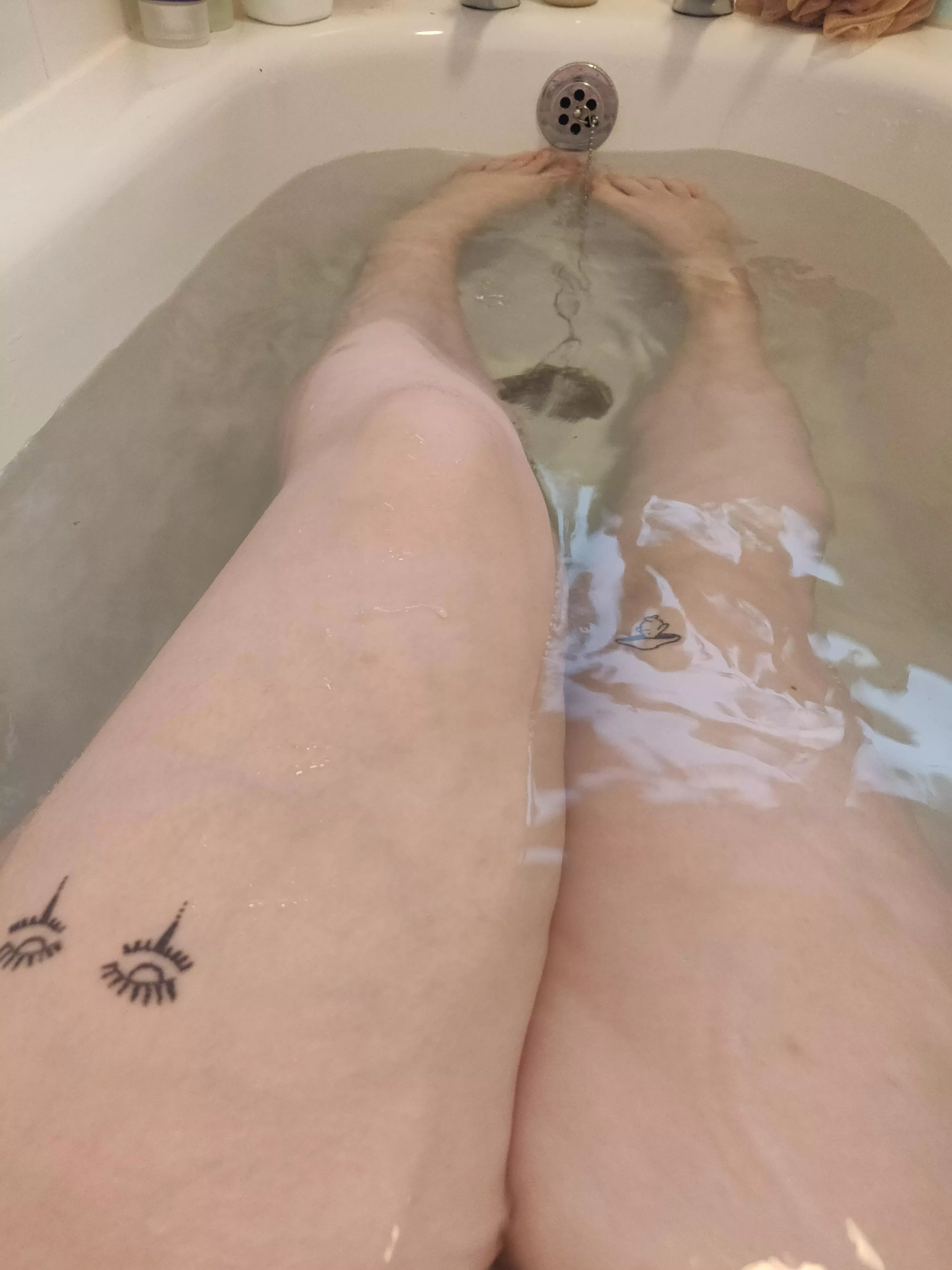 I can make room for you daddy! If I spread my legs, you can sit in-between them :3