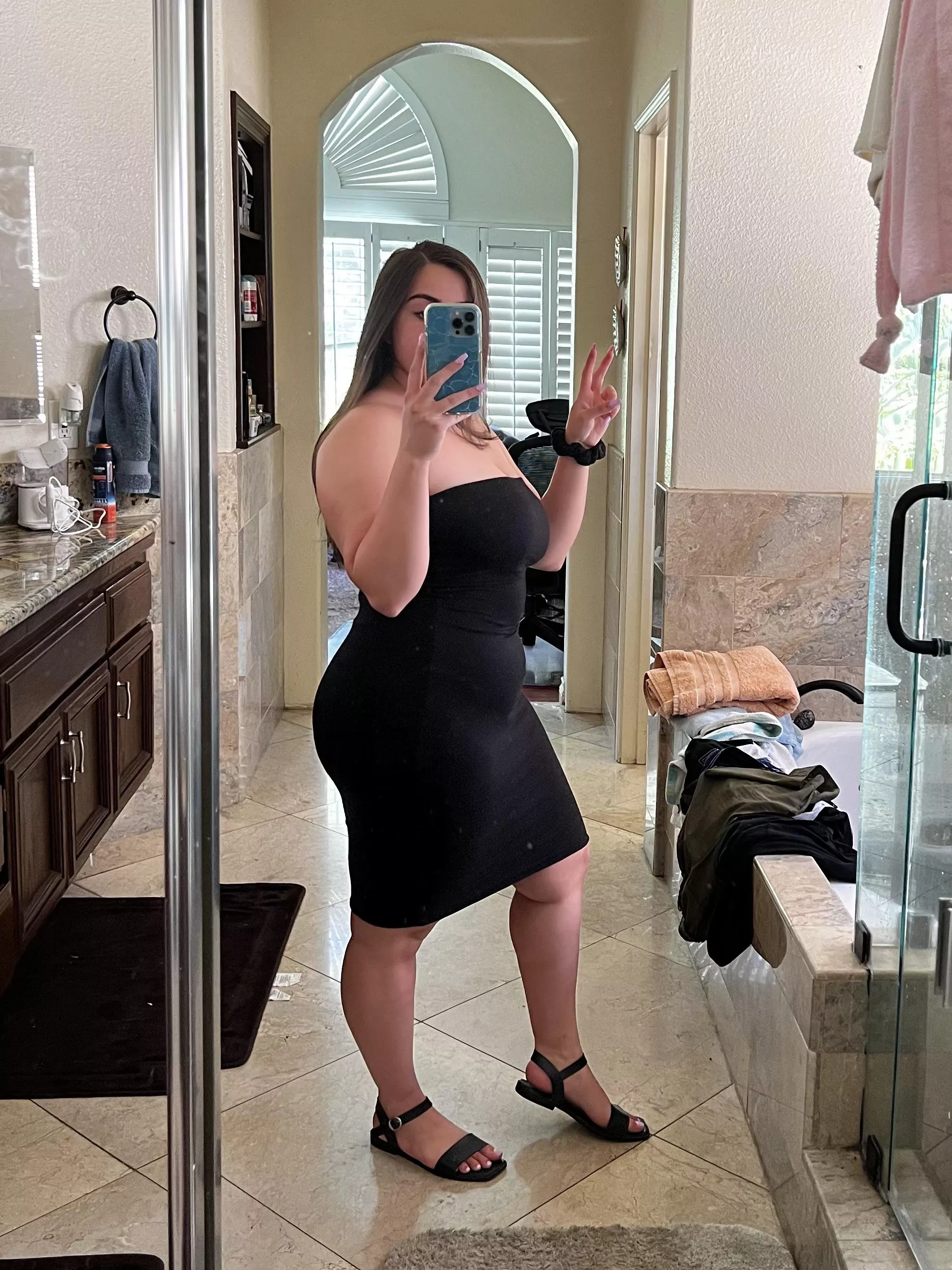 i can’t hide my ass lol