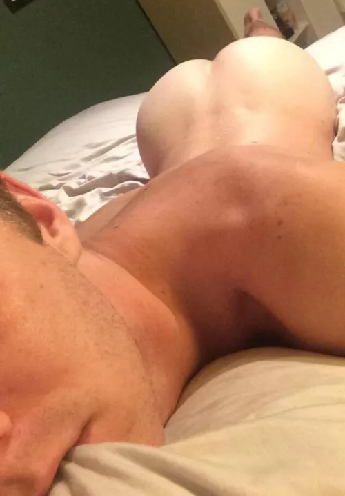 I can't promise that I'll be quiet with you inside me 😅