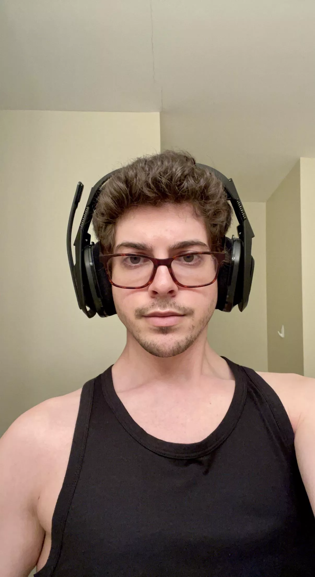 I can’t sleep because gaming is life