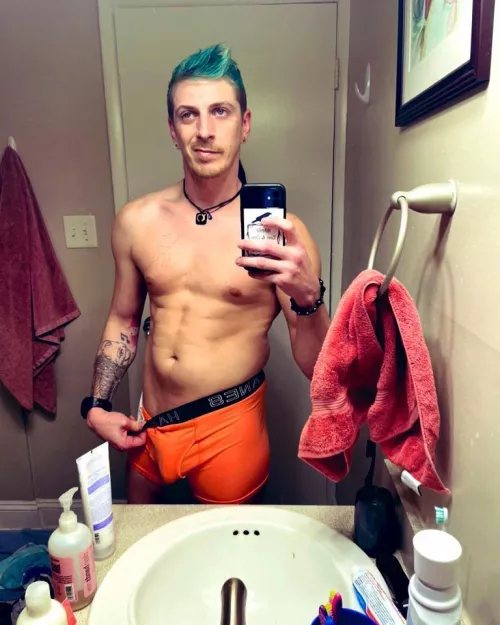 I can’t wait to finish my koi fish and start my other arm 🤩